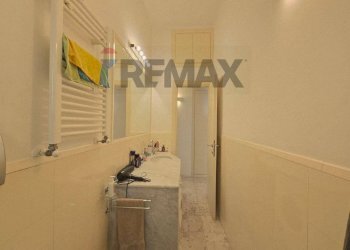 Bagno - Two-room apartment via labicana, Roma - photo 30