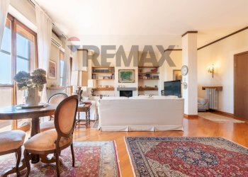 Sala da pranzo - Three-room apartment VIA DANTE
44, Brugherio - photo 6
