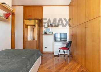 Camera / camera da letto - Three-room apartment VIA DANTE
44, Brugherio - photo 32