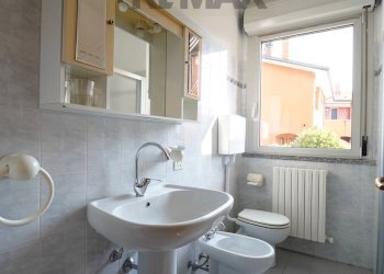 Bagno - Trilocale Via Salvo D'acquisto
31, Valmadrera - foto 14