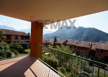 Balcone - Casa semi indipendente Via Savo D'acquisto
31, Valmadrera - foto 4