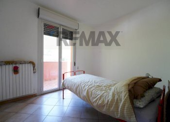 Camera / camera da letto - Casa semi indipendente Via Savo D'acquisto
31, Valmadrera - foto 11