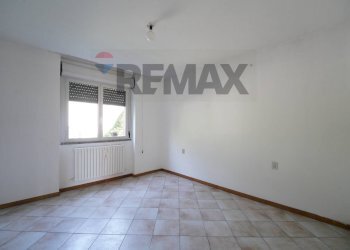 Stanza vuota - Villa a Schiera Via Salvo D'acquisto
31, Valmadrera - foto 15