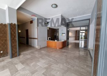 Ricezione / Lobby - Box VIA VINCENZO BARBERA
 
4, Palermo - photo 21