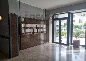 Ricezione / Lobby - Box VIA VINCENZO BARBERA
 
4, Palermo - photo 23