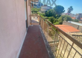 Balcone - Apartment Via Vincenzo Bellini
 
37, Carini - photo 1