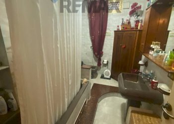 Bagno - Apartment Via Vincenzo Bellini
 
37, Carini - photo 14