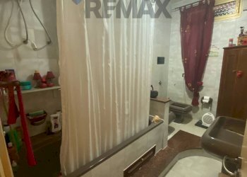 Bagno - Apartment Via Vincenzo Bellini
 
37, Carini - photo 15