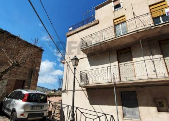 Edificio all\'aperto - Appartamento Via Generale Diaz
 
12, Petralia Sottana - foto 3
