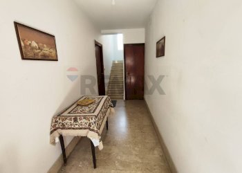 Hall / corridoio - Appartamento Via Generale Diaz
 
12, Petralia Sottana - foto 4
