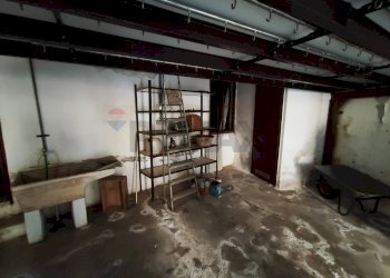 Dispensa di stoccaggio - Appartamento Via Generale Diaz
 
12, Petralia Sottana - foto 9