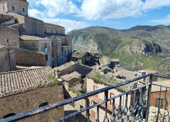 Vista delle montagne - Appartamento Via Generale Diaz
 
12, Petralia Sottana - foto 14