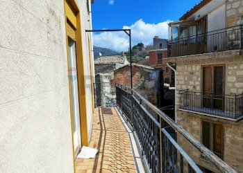 Balcone - Appartamento Via Generale Diaz
 
12, Petralia Sottana - foto 15