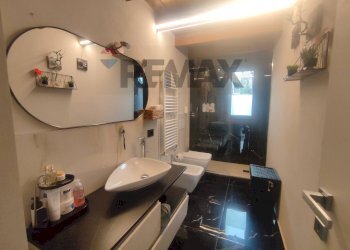 Bagno - Villa via leonardo da Vinci
 
26, Fino Mornasco - foto 15