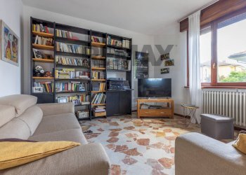 Soggiorno - Villa via xxv aprile
 
11, Taino - photo 13
