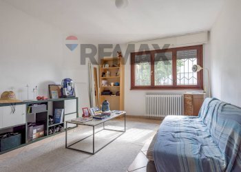 Soggiorno - Villa via xxv aprile
 
11, Taino - photo 34