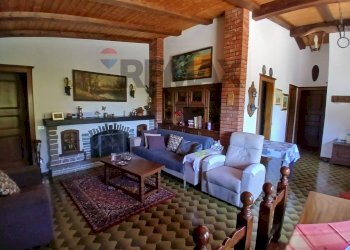 Soggiorno - Villa via della torre
 
23, Vergiate - foto 16
