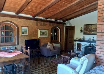 Sala da pranzo - Villa via della torre
 
23, Vergiate - foto 18