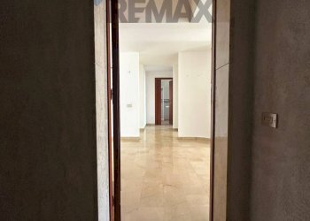 Hall / corridoio - Quadrilocale VIA CESARO'
 
37, Erice - foto 4