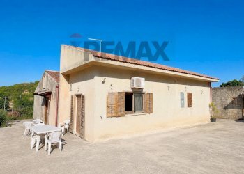 Casa all\'aperto - Casa indipendente Via Gianforma Margione
 
136, Modica - foto 8