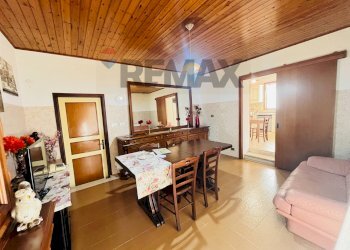 Sala da pranzo - Casa indipendente Via Gianforma Margione
 
136, Modica - foto 12