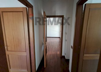 Hall / corridoio - Four-room apartment Via Alfonso Gallo
 
35d, Roma - photo 5