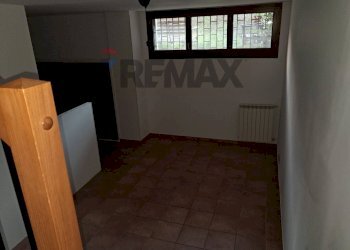 Stanza vuota - Four-room apartment Via Alfonso Gallo
 
35d, Roma - photo 21