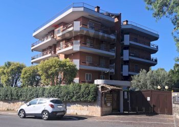 Edificio all\'aperto - Four-room apartment Via San Basile
 
58, Roma - photo 1