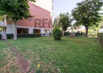 Giardino - Apartment Via Davide Campari
164, Roma - photo 4