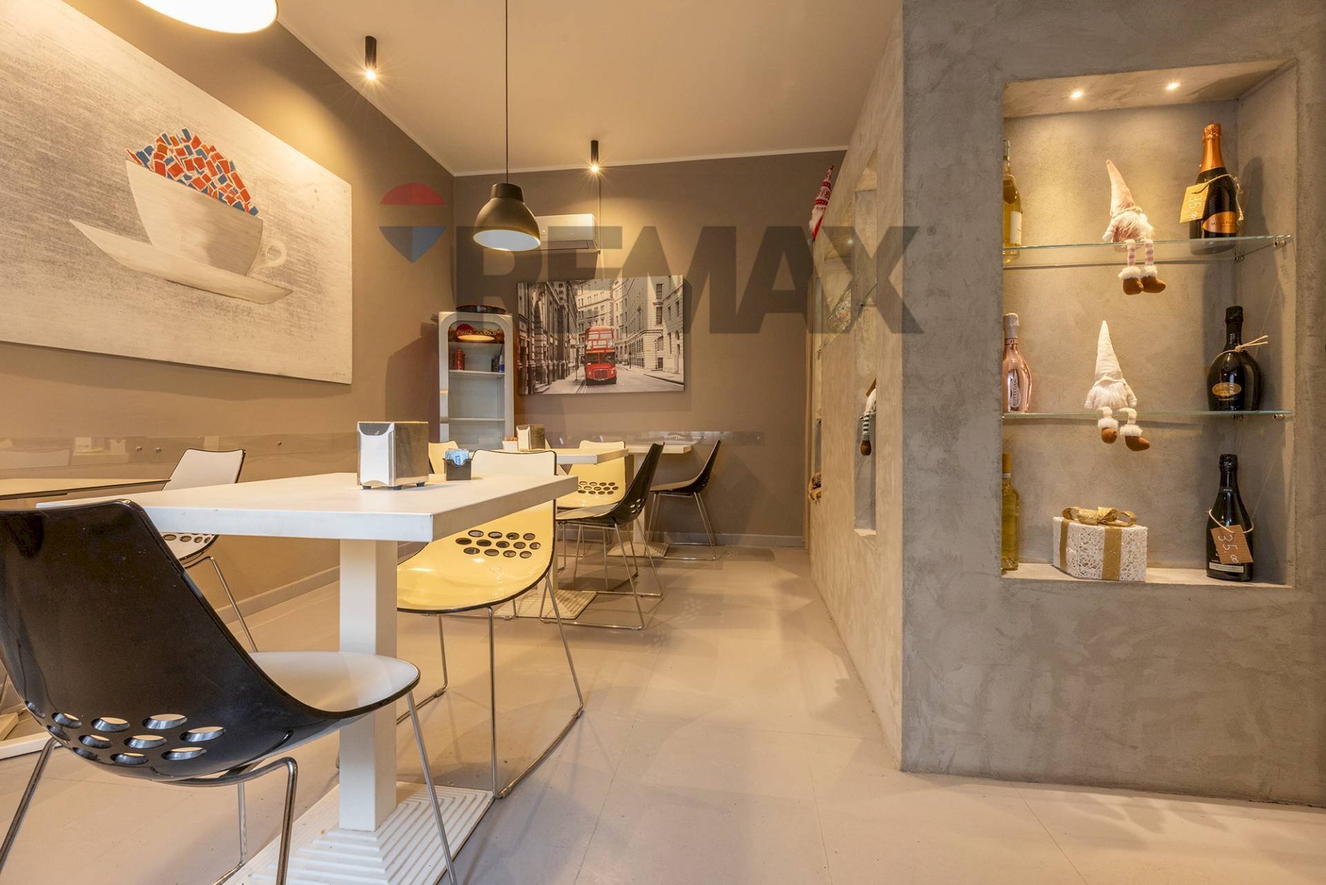 Sala da pranzo - Commercial Activity via Monte Leone
26, Gallarate - photo 3