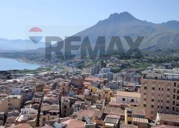 Vista delle montagne - Appartamento via stesicoro
 
242, Termini Imerese - foto 4