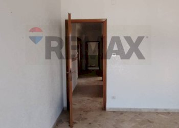 Stanza vuota - Appartamento via stesicoro
 
242, Termini Imerese - foto 8
