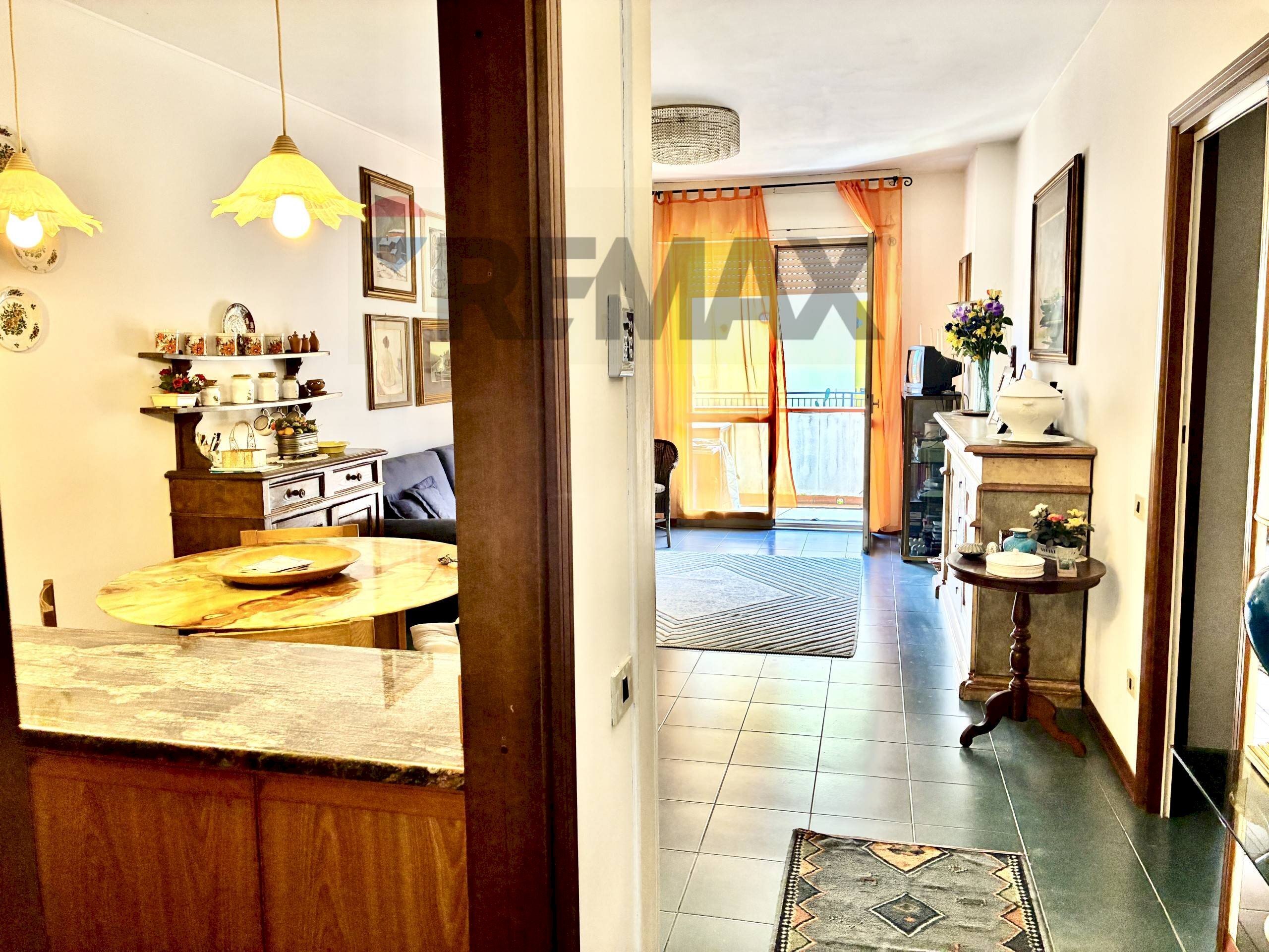 Hall / corridoio - Trilocale VIA DEL BALICO
 
13, Massa - foto 3