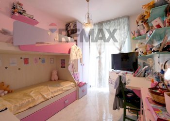 Camera / camera da letto - Quadrilocale via Duca degli Abruzzi
 
96, Triggiano - foto 10