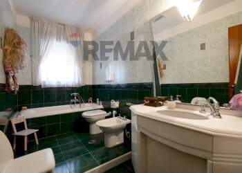 Bagno - Quadrilocale via Duca degli Abruzzi
 
96, Triggiano - foto 14