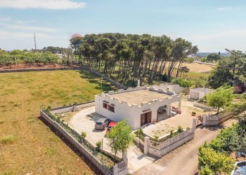 Edificio all\'aperto - Villa Strada Porcile Palesi Zona F
35, Martina Franca - foto 1