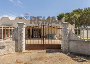 Casa all\'aperto - Villa Strada Porcile Palesi Zona F
35, Martina Franca - foto 2