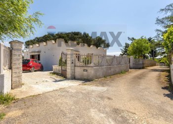 Casa all\'aperto - Villa Strada Porcile Palesi Zona F
35, Martina Franca - foto 3