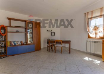 Sala da pranzo - Villa Strada Porcile Palesi Zona F
35, Martina Franca - foto 32