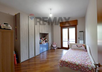 Camera / camera da letto - Appartamento Via Delle Forze Armate
 
44, Bari - foto 16