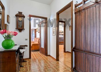 Hall / corridoio - Independent house VIA LOCATELLI
 
51, Villa di Serio - photo 16