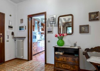 Hall / corridoio - Independent house VIA LOCATELLI
 
51, Villa di Serio - photo 33