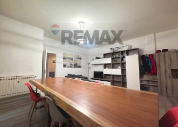 Sala da pranzo - Four-room apartment Via Aldo Moro, Villa di Serio - photo 4