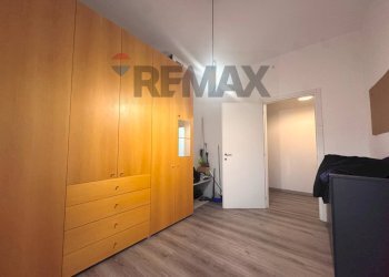 Camera / camera da letto - Four-room apartment Via Aldo Moro, Villa di Serio - photo 21