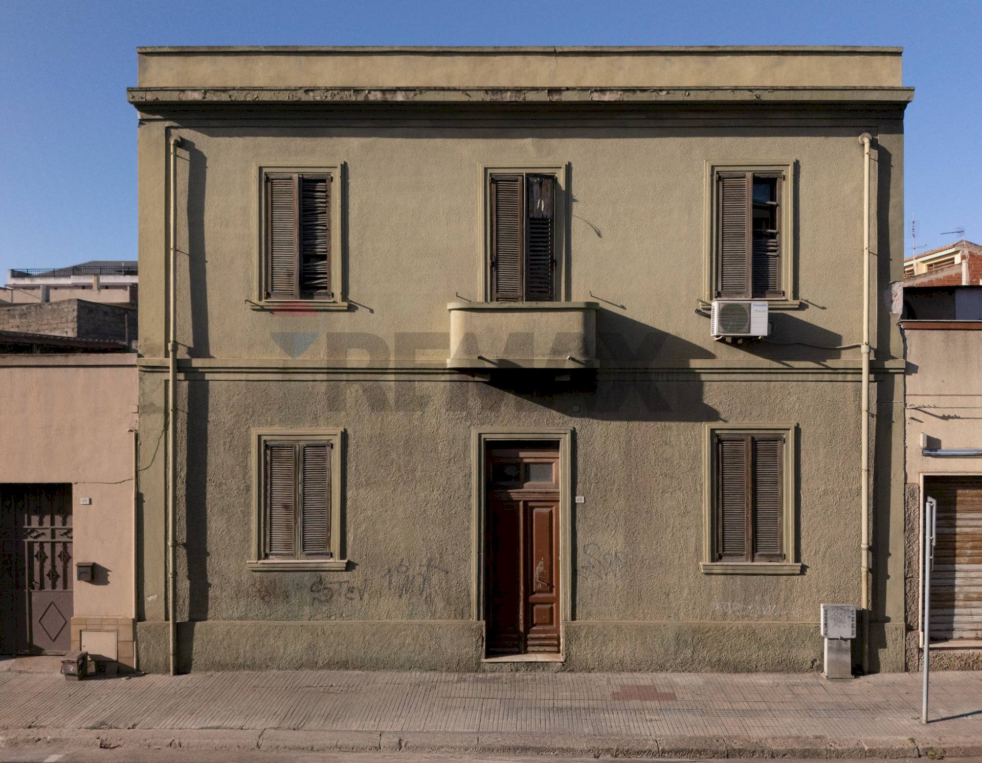 Facciata principale immobile - Independent house via San Martino
44-46-46, Selargius - photo 2
