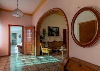 Ingresso primo piano - Independent house via San Martino
44-46-46, Selargius - photo 12