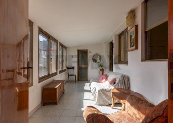 Veranda con vetrata primo piano - Independent house via San Martino
44-46-46, Selargius - photo 21