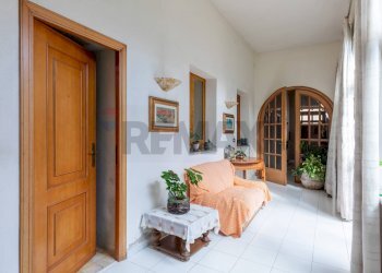 Corridoio piano terra - Independent house via San Martino
44-46-46, Selargius - photo 26