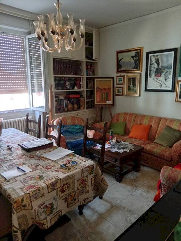 Salone - Three-room apartment via Manfredo Fanti, Mirandola - photo 1