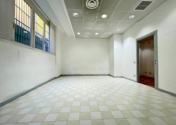 Interno non residenziale - Ufficio via Andrea Solari, 9, Milano (zona Porta Genova) - foto 17